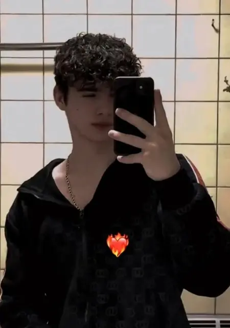 Я Дима, 18, знакомлюсь для общения в Саранске