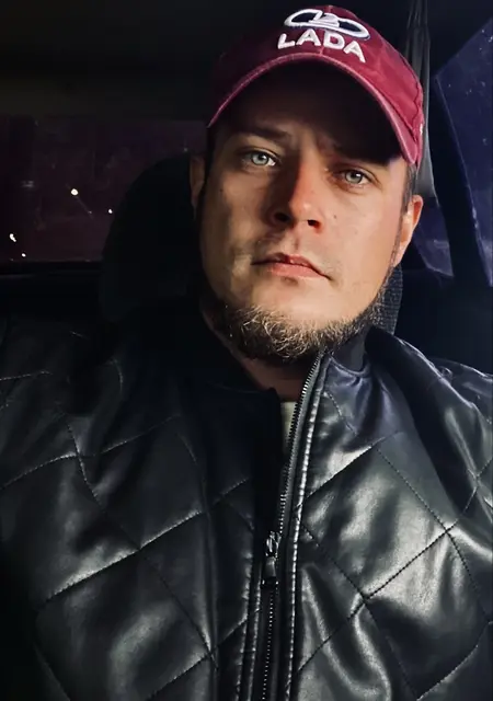 Руслан из Азнакаева, ищу на сайте дружбу