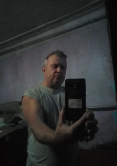 Александр из Камышлова, мне 54, познакомлюсь без обязательств