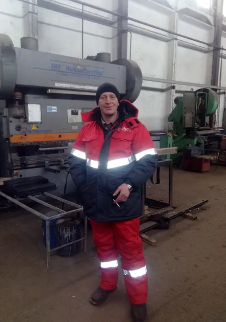 Я Олег, 53, из Новомосковска, ищу знакомства без обязательств