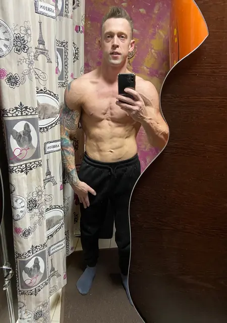 Артём из Новоалтайска, мне 33, познакомлюсь на одну ночь