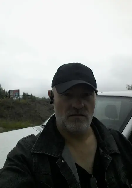 Я Алекс, 49, из Лангепаса, ищу знакомства без обязательств