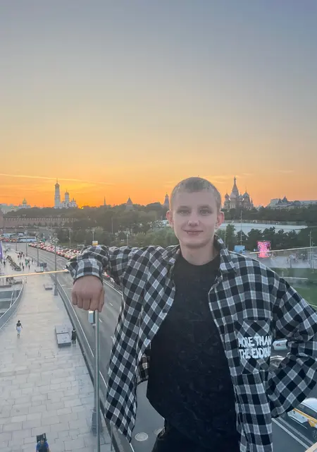 Я Иван, 22, из Гусь-Хрустального, ищу знакомство для совместных путешествий