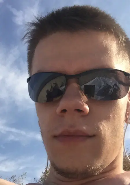 Николай из Ейска, ищу на сайте дружбу