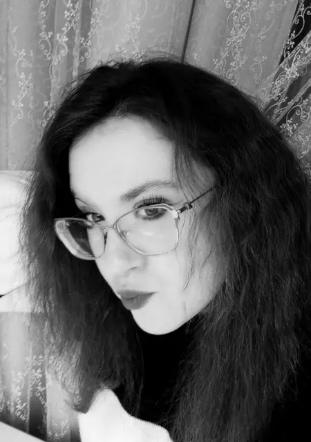 Надюшка из Аксая, ищу на сайте вирта