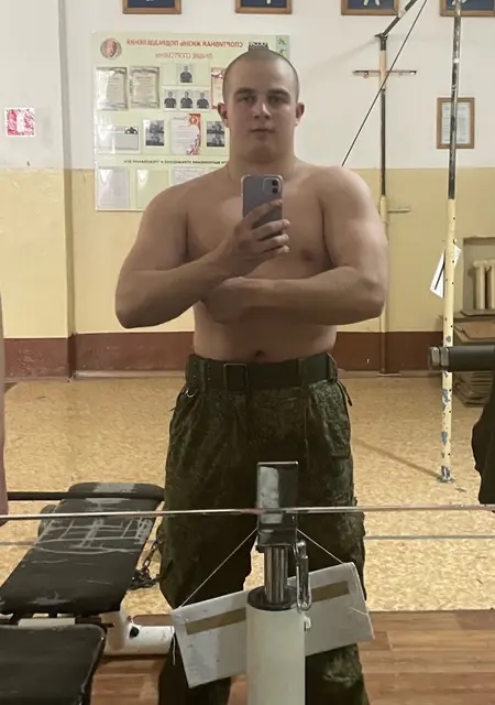 Макс из Мурома, мне 20, познакомлюсь на одну ночь