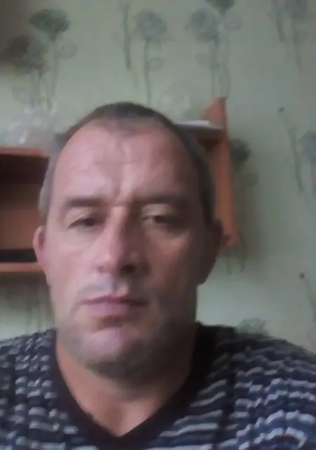 Я Михаил, 46, знакомлюсь без обязательств в Клине