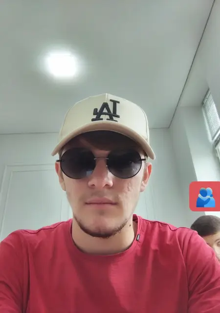 Я Арсен, 20, из Нальчика, ищу знакомства на одну ночь