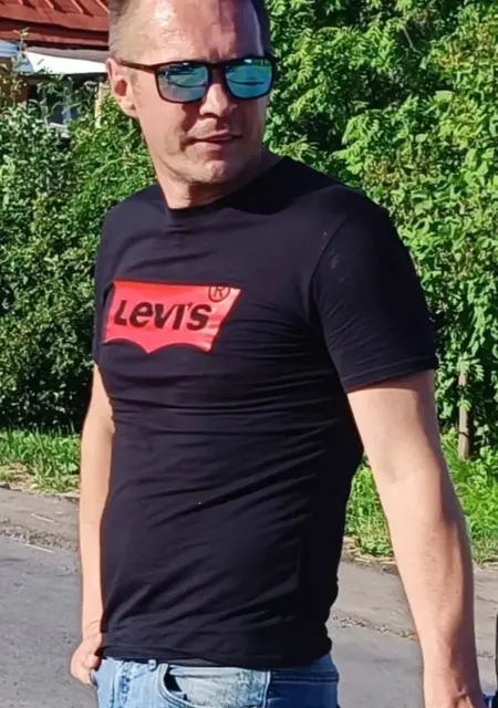 Александр из Старой Руссы, ищу на сайте знакомства без обязательств