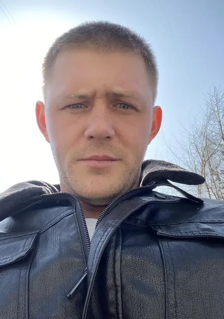 Богдан из Комсомольска-на-Амуре, ищу на сайте знакомства на одну ночь