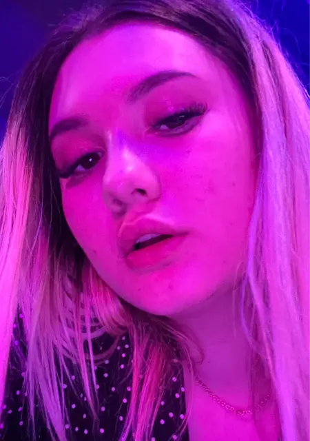 Я Ева, 19, из Люберец, ищу знакомство для дружбы