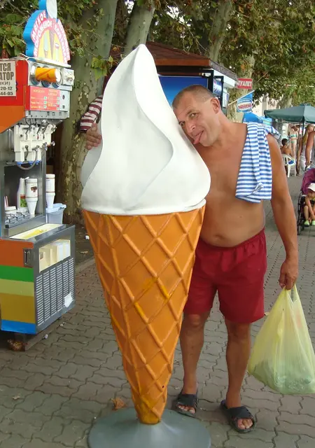 Я Михаил, 60, из Москвы, ищу знакомство для приятного времяпровождения