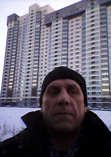 Я Валерий, 62, знакомлюсь на одну ночь в Артемовском