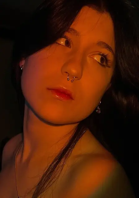 Александра из Торжка, ищу на сайте общение