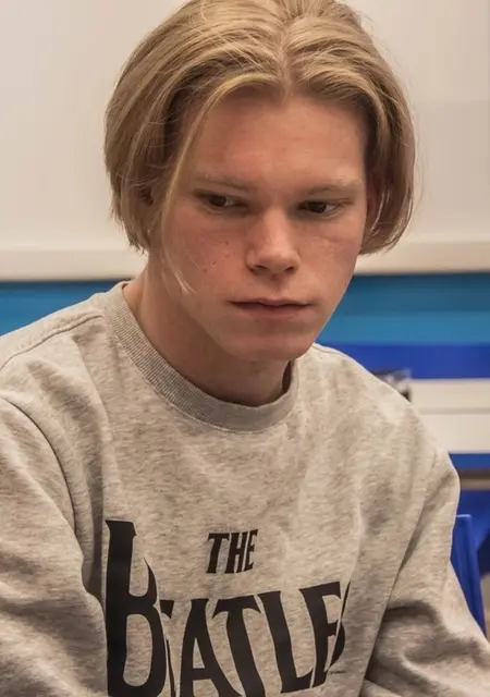 Артем из Архангельска, ищу на сайте знакомства на одну ночь