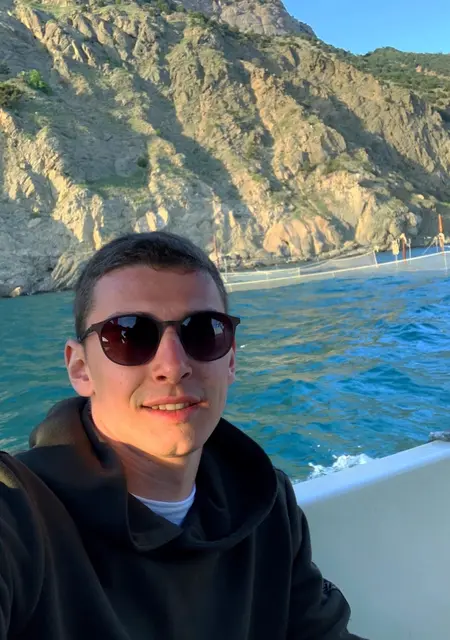 Алексей из Калининграда, мне 29, познакомлюсь для приятного времяпровождения