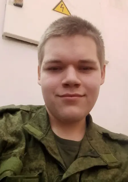 Сергей из Петрозаводска, мне 20, познакомлюсь для приятного времяпровождения