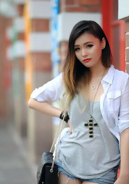 Я Лунна, 32, из Якутска, ищу знакомства без обязательств