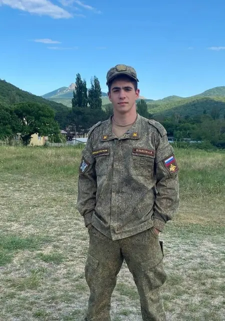 Я Арсен, 23, знакомлюсь без обязательств в Новом Уренгое