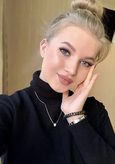 Я Жанна, 23, знакомлюсь для вирта в Рязани