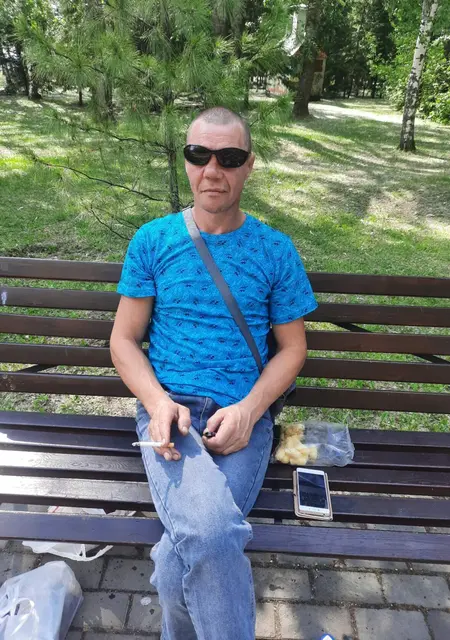 Я Руся, 44, из Томска, ищу знакомства без обязательств