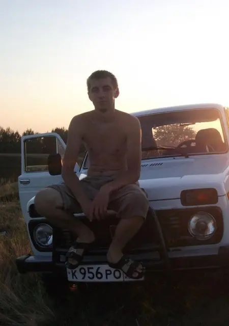 Александр из Ельца, мне 40, познакомлюсь на одну ночь