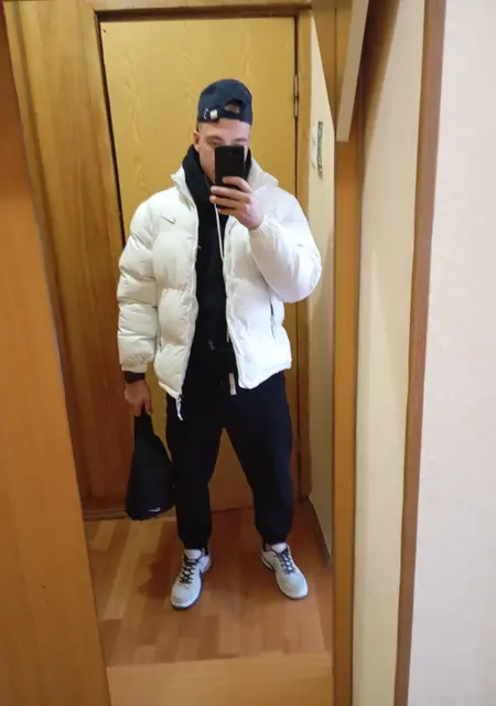 Данил из Моздока, ищу на сайте знакомства на одну ночь