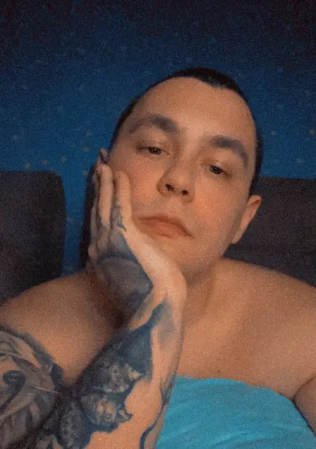 Я Святослав, 27, знакомлюсь на одну ночь в Инзе