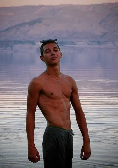 Георгий из Магнитогорска, ищу на сайте знакомства на одну ночь