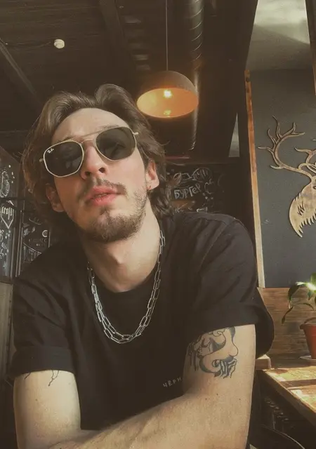 Я Арсений, 27, знакомлюсь без обязательств в Санкт-Петербурге