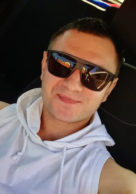 Макс из Сыктывкара, мне 34, познакомлюсь на одну ночь