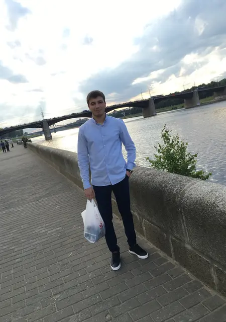 Я Артём, 26, из Твери, ищу знакомство для вирта