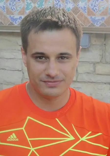 Андрей из Сургута, ищу на сайте знакомства на одну ночь