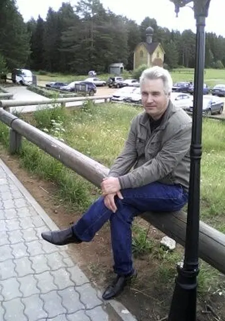 Я Бендер, 60, знакомлюсь для приятного времяпровождения в Кирове