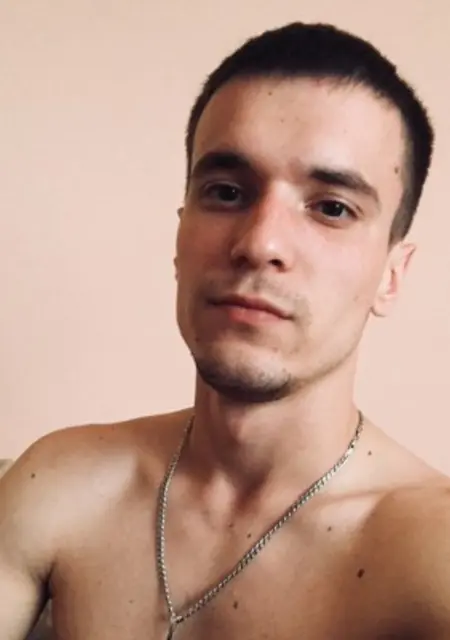 Дмитрий из Геленджика, ищу на сайте знакомства на одну ночь