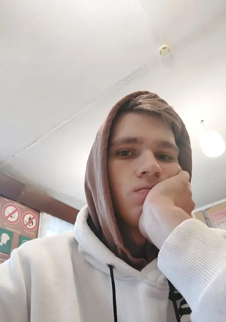 Серега из Саранска, мне 21, познакомлюсь на одну ночь