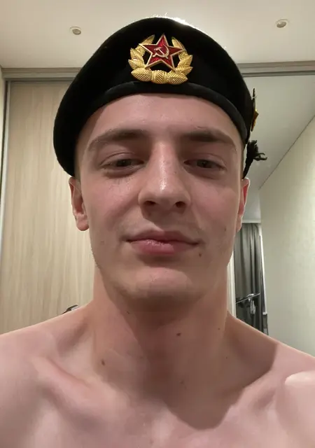 Денис из Магадана, мне 23, познакомлюсь на одну ночь