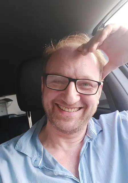 Слава из Санкт-Петербурга, ищу на сайте знакомства на одну ночь