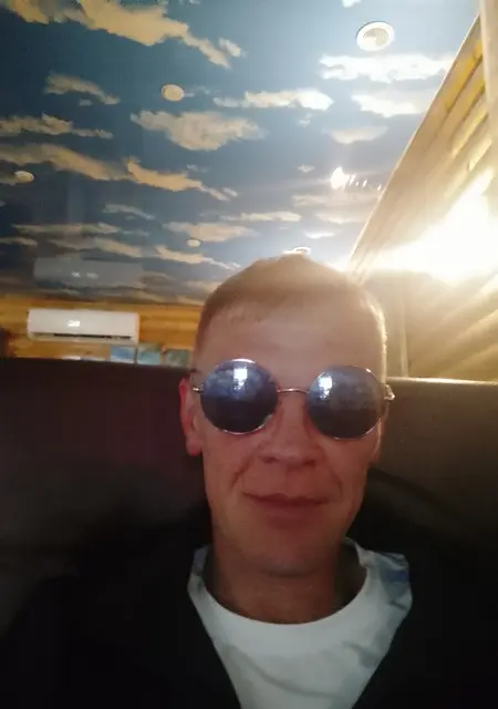 Я Иван, 44, из Улан-Удэ, ищу знакомство для приятного времяпровождения