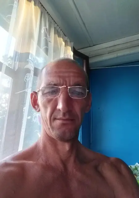 Роман из Казани, ищу на сайте знакомства на одну ночь