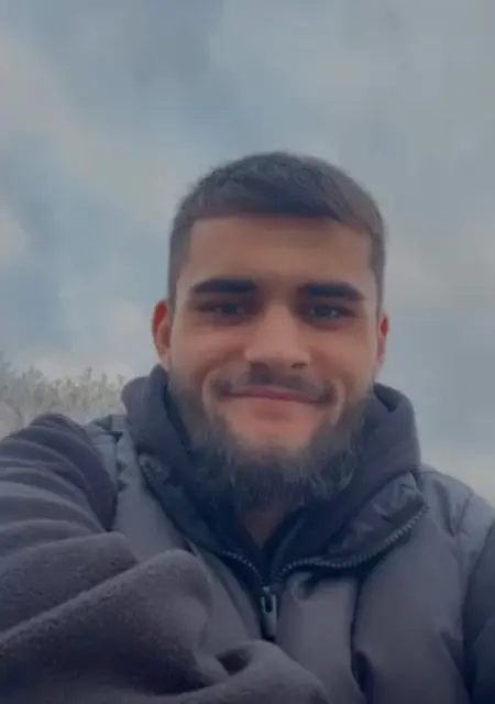 Я Che, 24, из Черкесска, ищу знакомства без обязательств