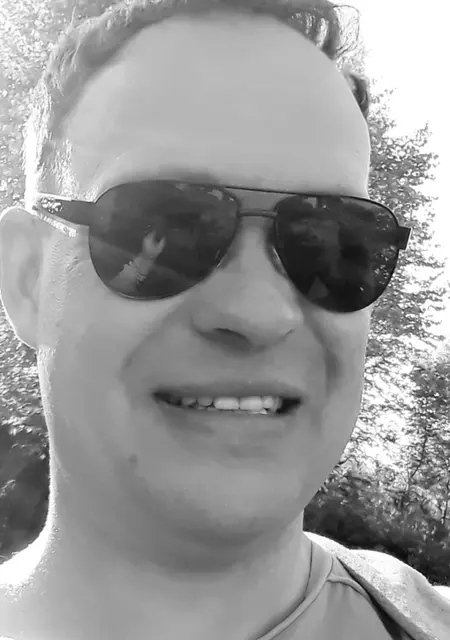 Maksim из Советской Гавани, мне 42, познакомлюсь на одну ночь