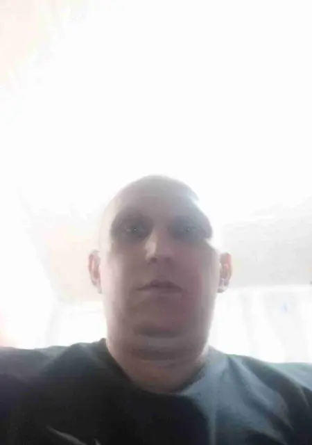 Я Владимир, 44, знакомлюсь без обязательств в Санкт-Петербурге