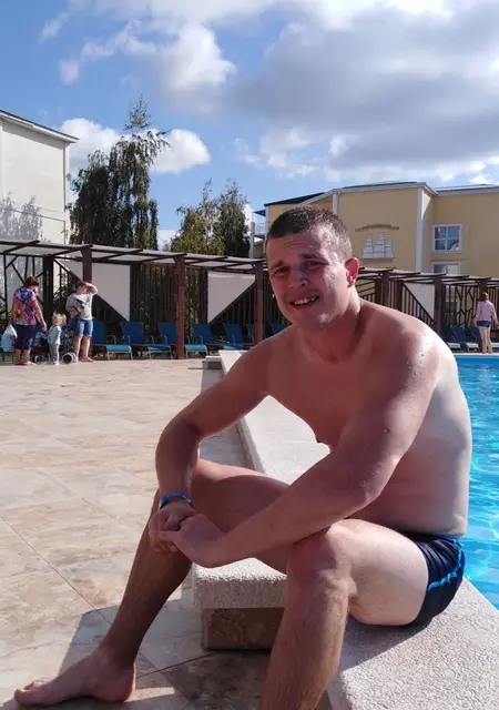 Я Мишаня, 39, знакомлюсь для приятного времяпровождения в Боброве