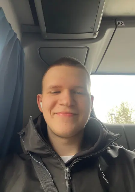 Илья из Калининграда, ищу на сайте приятное времяпровождение