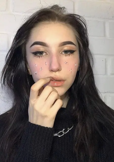 Мария из Воронежа, мне 23, познакомлюсь на одну ночь