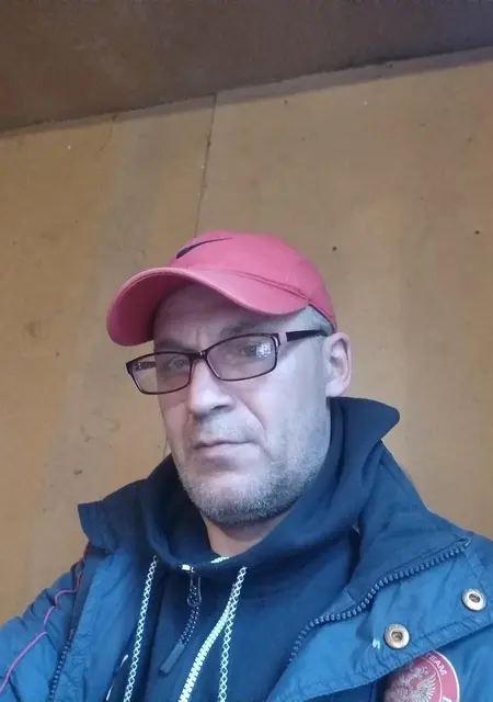 Я Андрей, 47, из Звенигорода, ищу знакомства без обязательств