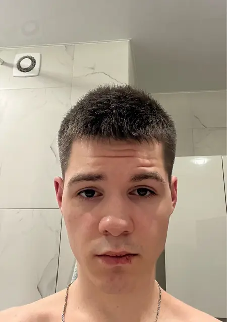 Кирилл из Москвы, мне 20, познакомлюсь без обязательств