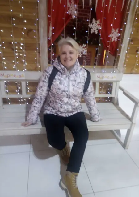 Я Yuliya, 47, знакомлюсь для приятного времяпровождения в Таганроге