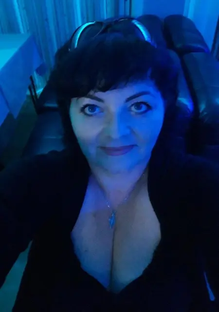 Я Ириша, 53, из Челябинска, ищу знакомство для постоянных отношений